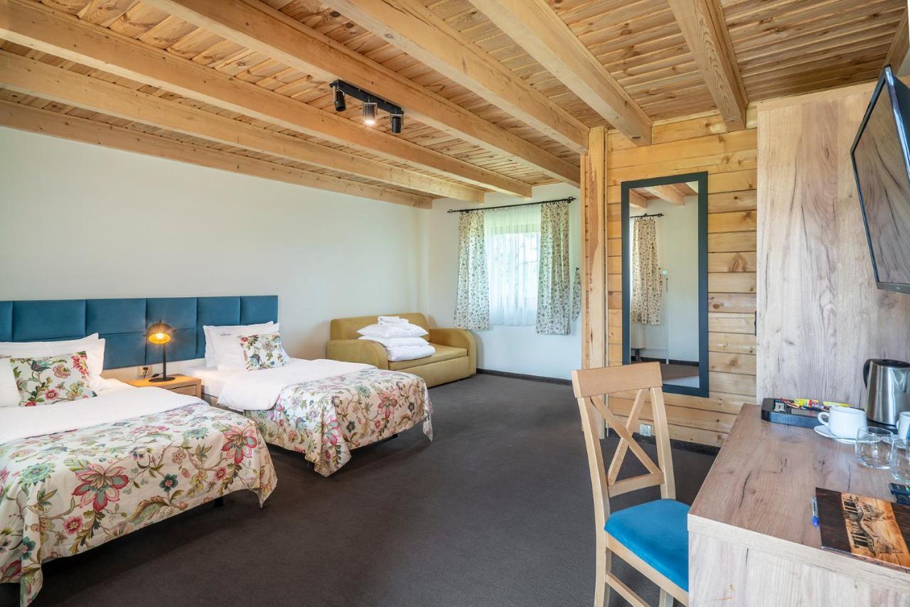 Labedz Hotel Karczma Iława 外观 照片